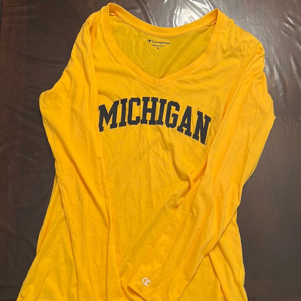 Michigan women’s long sleeve champion shirt